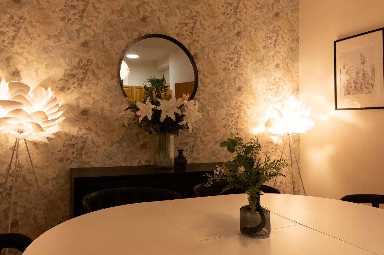 Luxury Apartment In Prime Location Praga Esterno foto