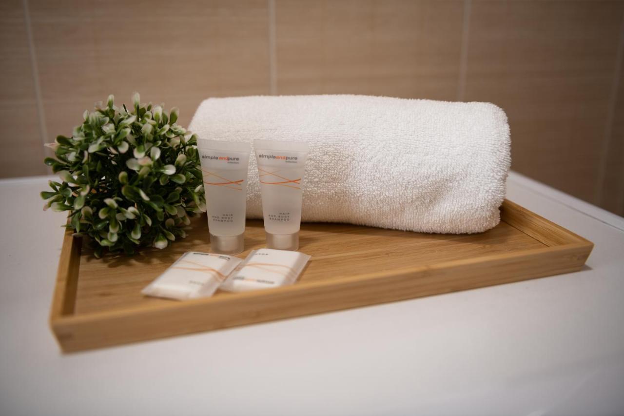Luxury Apartment In Prime Location Praga Esterno foto